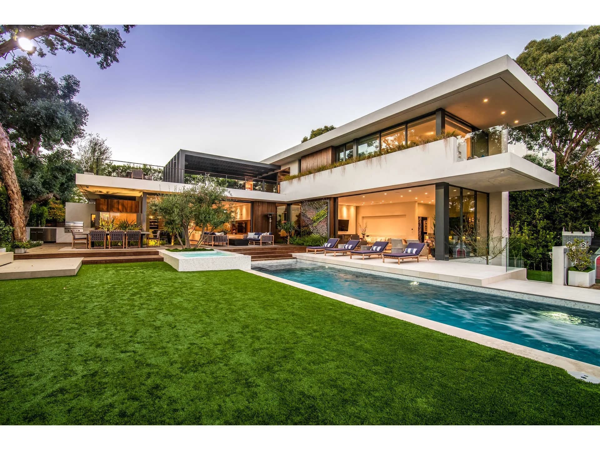 Marina Gate Skyhome sample property